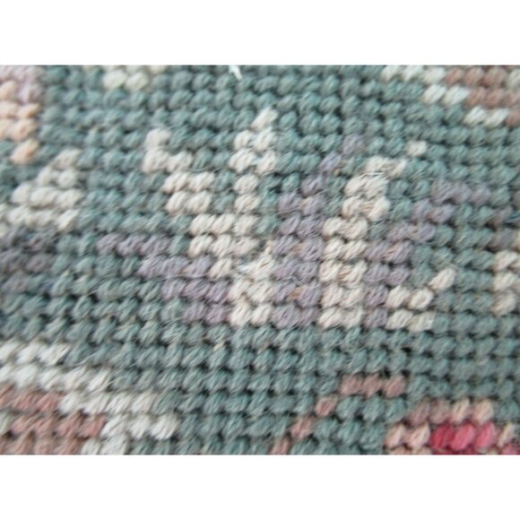 Medieval Lady Falconer Needlepoint Art In Antique Gold Frame GUC - Picture 14 of 16